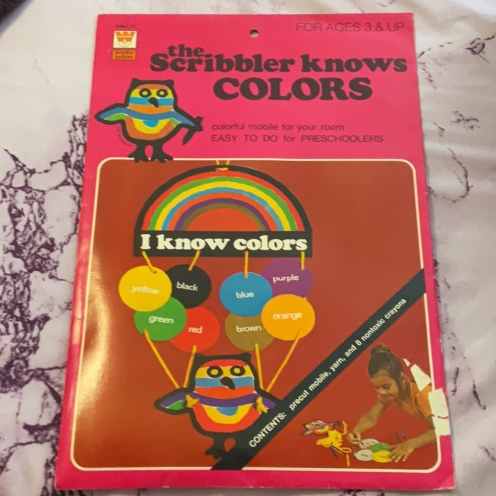 Whitman the Scribbler knows Colors